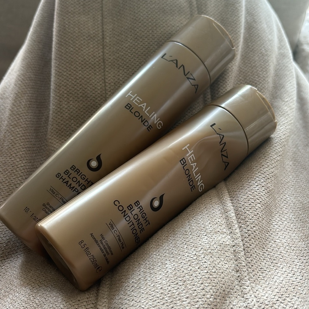 L'ANZA Healing Blonde Shampoo and Conditioner Set